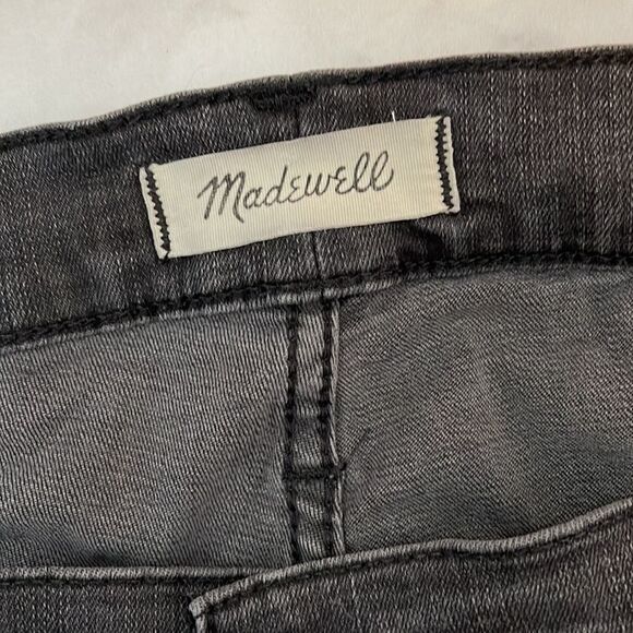 Madewell 9" Mid-Rise Skinny Jeans in Berkeley Black: Button-Through Edition 34 - Picture 8 of 10